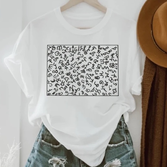 CATTLE BRANDS Y2K Memphis Style Retro Print Handmade Graphic Tee - Picture 6 of 6